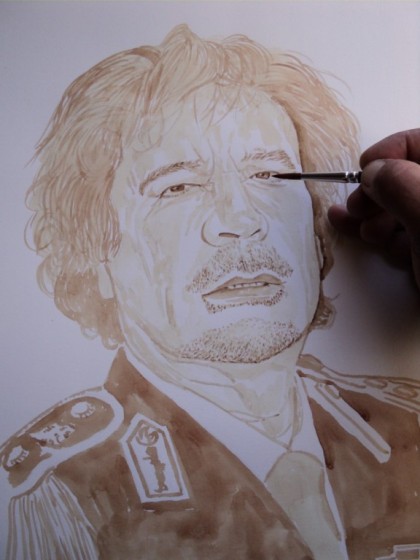 Muammar Kadafi retrato com sangue de porco